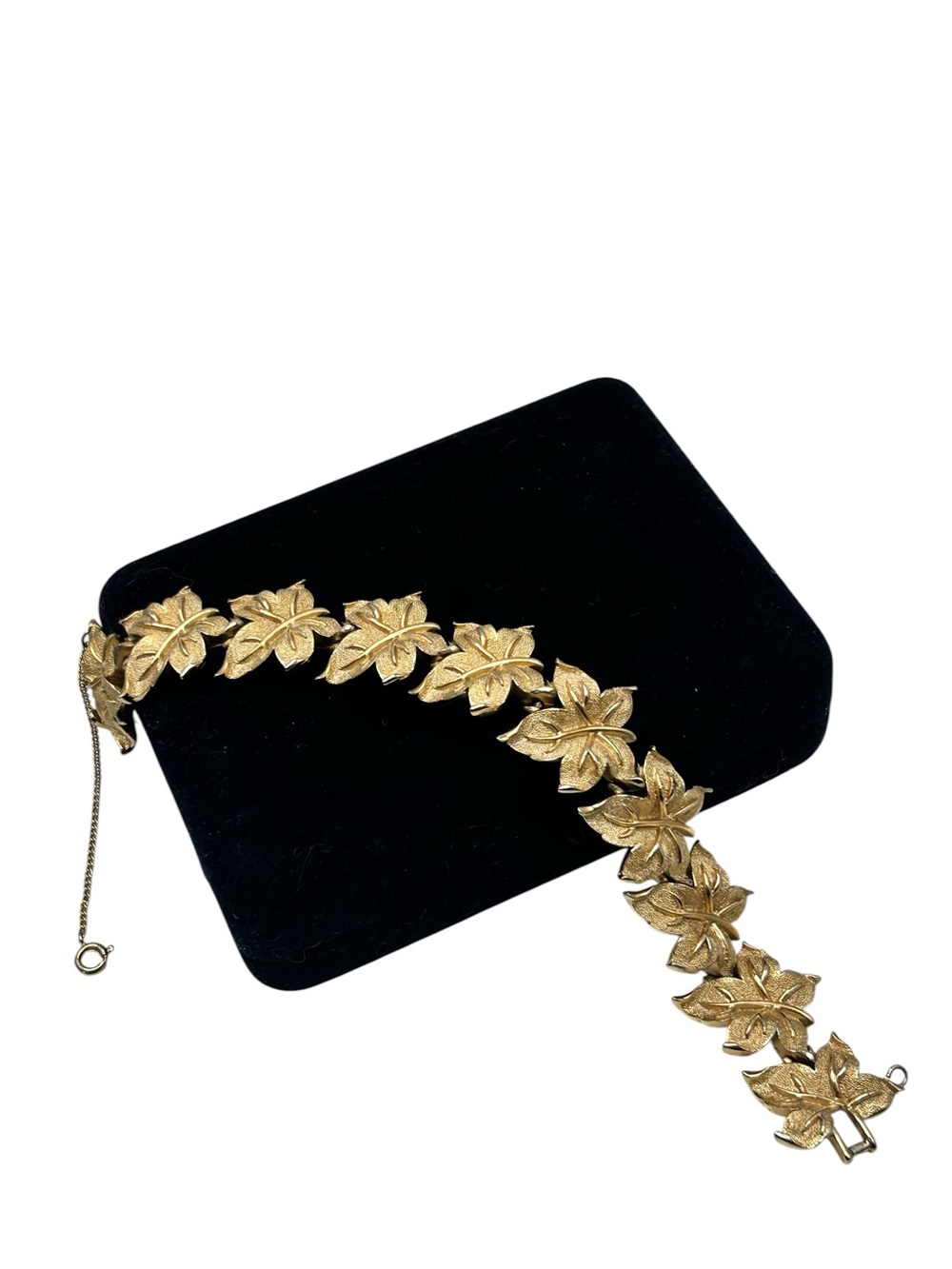 Vintage Trifari Leaf Bracelet Gold Trifanium